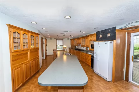 5037 Sequoia Ct, Export, PA 15632 photo 11