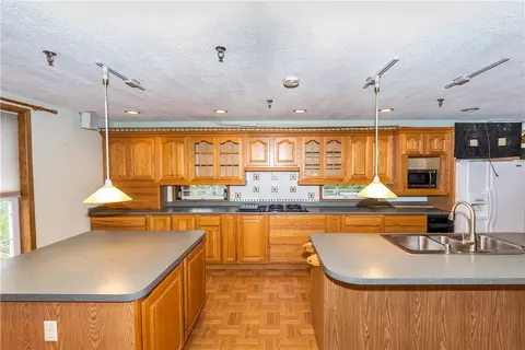 5037 Sequoia Ct, Export, PA 15632 photo 12