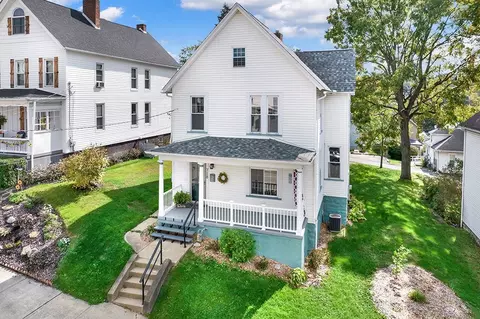 718 8th St, Irwin, PA 15642