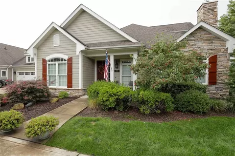 2011 Deacon Dr # -2, Latrobe, PA 15650