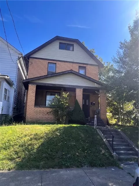 2004 Kenneth Ave, New Kensington, PA 15068