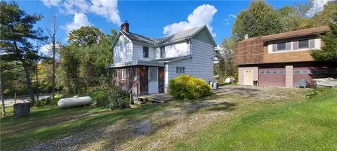 104 Tokish Rd, Masontown, PA 15461