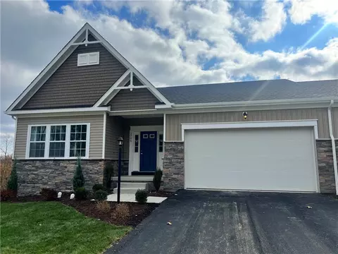 2706 Marra Dr #1A, Gibsonia, PA 15044