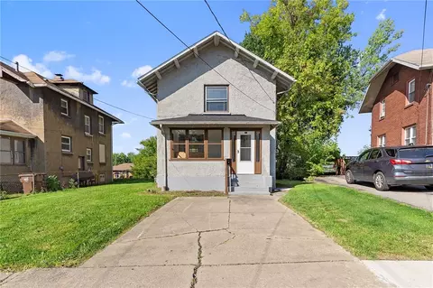 326 Shenango Blvd, Farrell, PA 16121