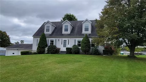 111 Swallow Ln, Rockwood, PA 15557
