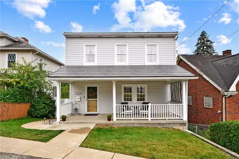 2644 Ivyglen St, Pittsburgh, PA 15227