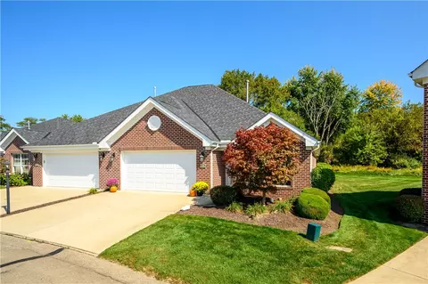 216 River Park Cir, Baden, PA 15005