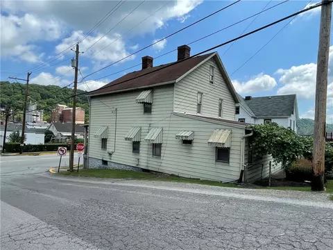 114 Main St, New Eagle, PA 15067 photo 5