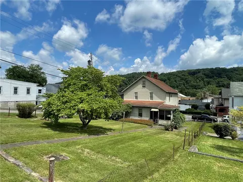 114 Main St, New Eagle, PA 15067 photo 7