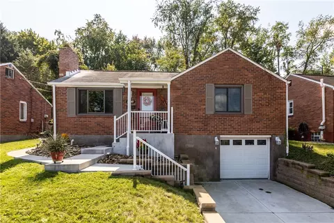 5158 Fieldcrest Dr, Pittsburgh, PA 15236