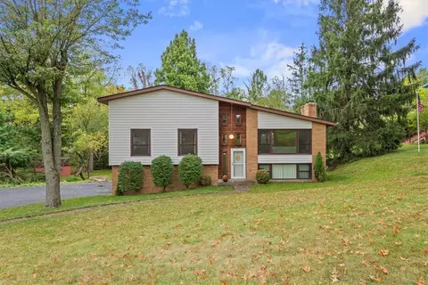 261 Rutledge Dr, Mcmurray, PA 15317