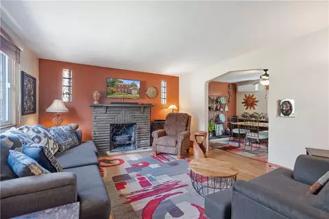 4837 E Willock Rd, Pittsburgh, PA 15227 photo 6