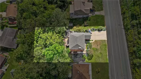 4837 E Willock Rd, Pittsburgh, PA 15227 photo 2