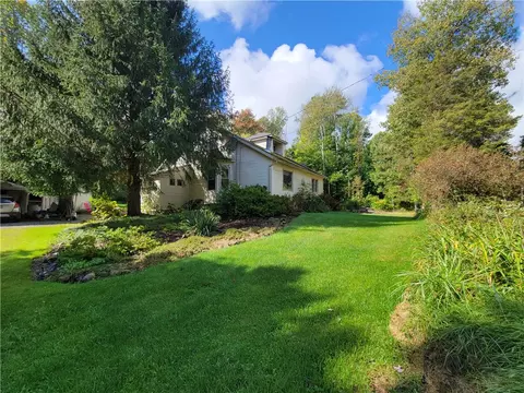 227 Crystal Spring Rd, Sandy Lake, PA 16145