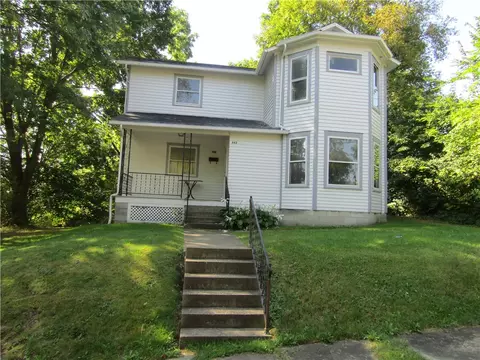 443 Grant St, Sharon, PA 16146