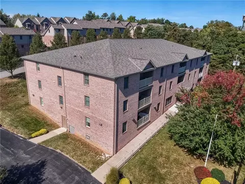1 Coraopolis Rd #205, Coraopolis, PA 15108