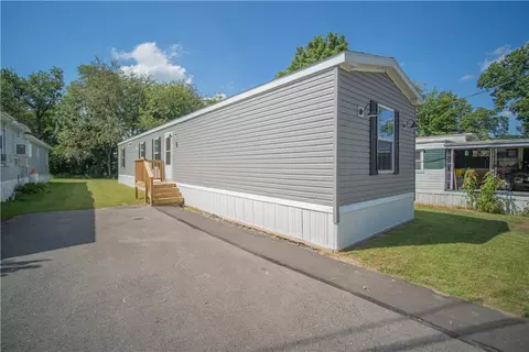 8006 Jupiter Dr, Aliquippa, PA 15001