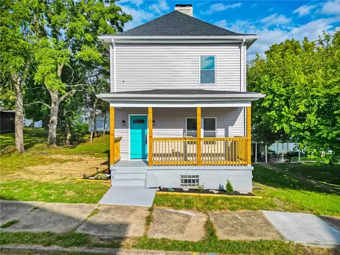 611 Duquesne Ave, Canonsburg, PA 15317