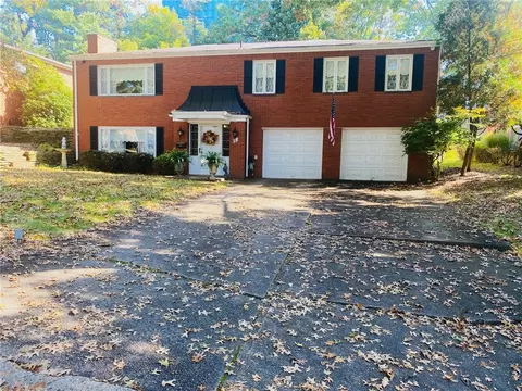 14 Hearthstone Dr, Pittsburgh, PA 15235