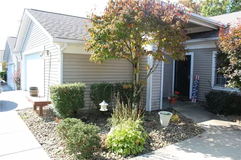 61 Golfwood, Hermitage, PA 16148