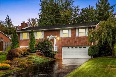 436 Sharon Rd, Coraopolis, PA 15108