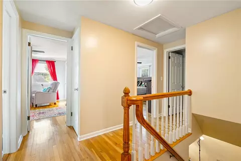 970 Willow Dr, Pittsburgh, PA 15237 photo 17