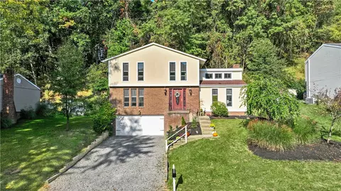 139 Lingay Dr, Glenshaw, PA 15116