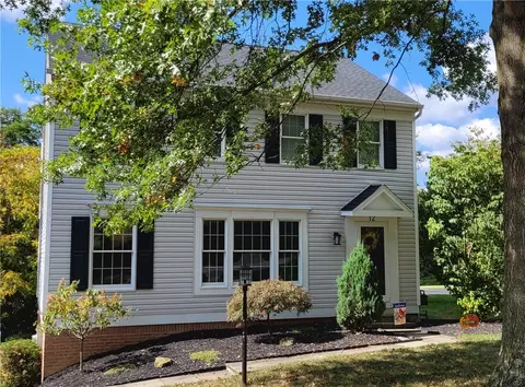 12 Pacers Ridge Dr, Canonsburg, PA 15317