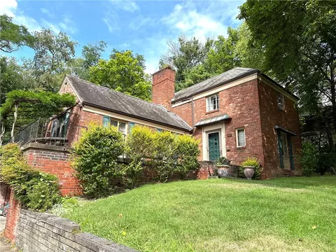 1130 Dartmouth Rd, Pittsburgh, PA 15205