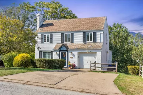 115 National Dr, Pleasant Hills, PA 15236