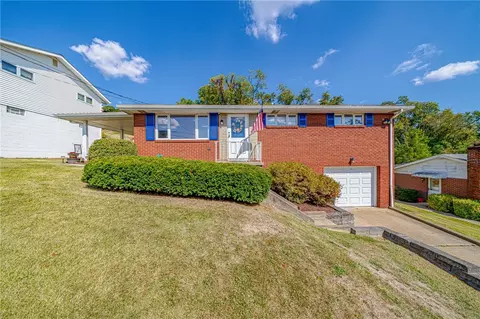 131 Pennsylvania Blvd, Monessen, PA 15062