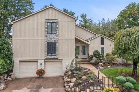 102 Maid Marion Ln, Mcmurray, PA 15317