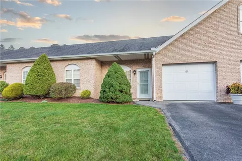61 David Dr, Lower Burrell, PA 15068
