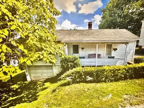 450 Mccarrell Ave, Washington, PA 15301