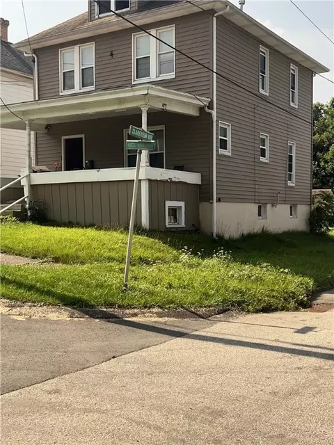 31 W Highland Ave, Uniontown, PA 15401