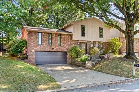 115 Wescott Dr, Pittsburgh, PA 15237