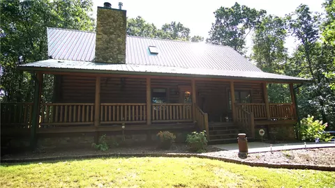 941 Birds Rd, Shelocta, PA 15774