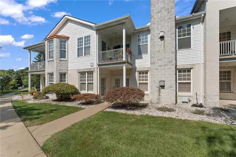 250 Adams Pointe Blvd #8/9, Mars, PA 16046