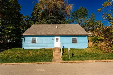 252 N 11th St, Indiana, PA 15701