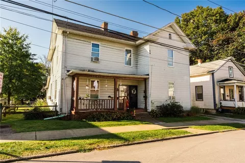 456-458 Oak St, Indiana, PA 15701