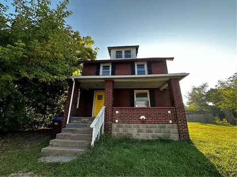 377 New Castle Ave, Sharon, PA 16146