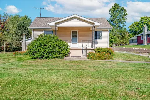 1598 Keystone Park Rd, New Alexandria, PA 15670