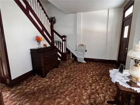 46 E Walnut St, Washington, PA 15301 photo 6