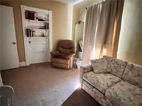 46 E Walnut St, Washington, PA 15301 photo 5