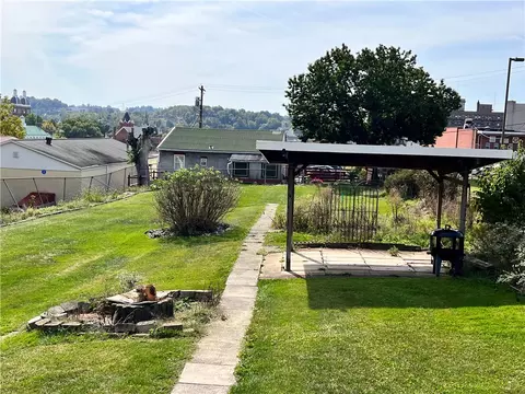 46 E Walnut St, Washington, PA 15301 photo 2