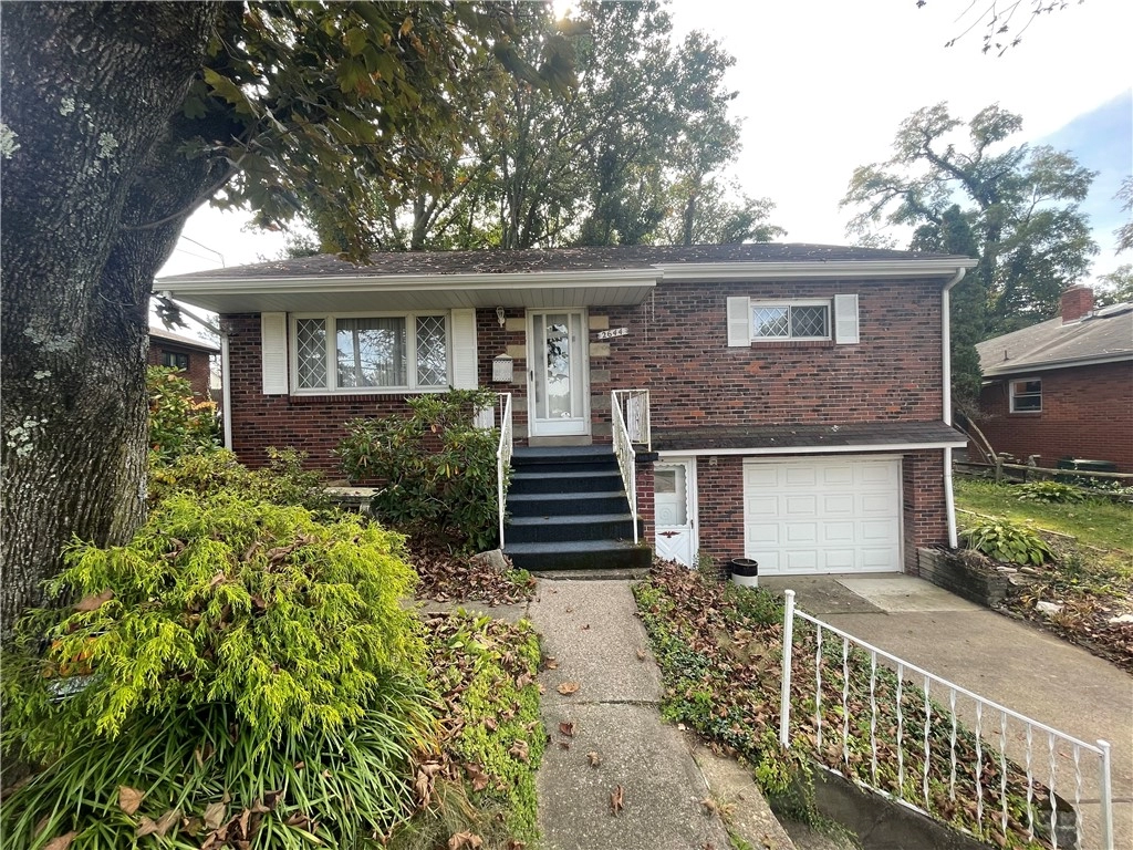 2644 Russell Dr  