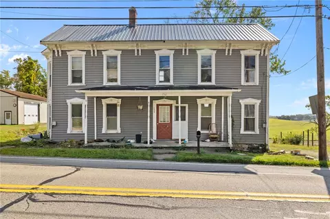 152 Washington Pike, Avella, PA 15312