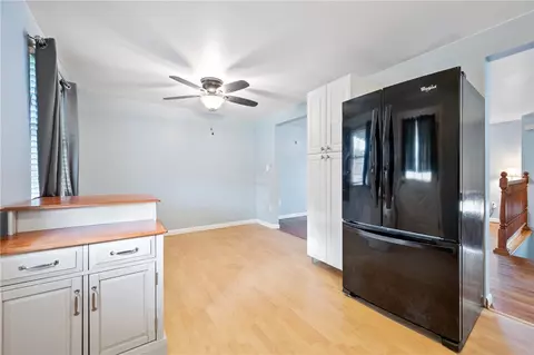 106 August Dr, Coraopolis, PA 15108 photo 9