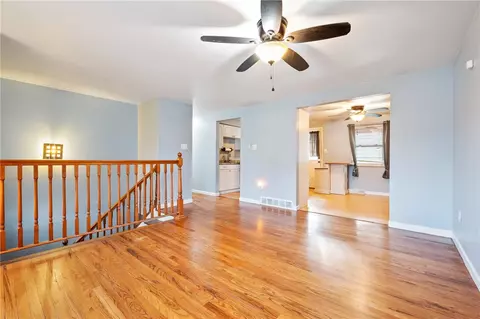 106 August Dr, Coraopolis, PA 15108 photo 7