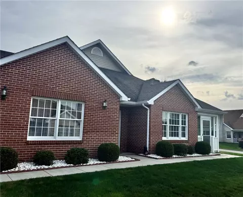 193 Wood Hawk Ln, Butler, PA 16001